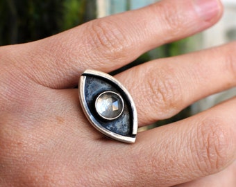 Unique Eye Shaped Ring, US 6.5 size, Faceted quartz Ring, stacking ring, birthstone ring, gemstone ring, silver ring, Sterling silver, OOAK