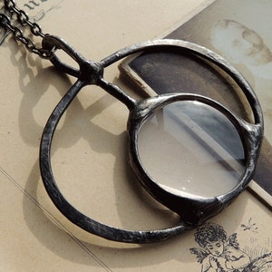 loupe necklace, loupe pendant, gift for mom, magnifier pendant, magnifier necklace