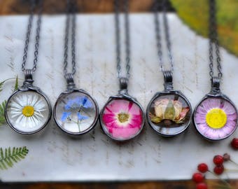 natural jewelry, floral jewelry, Fairy Necklace, nature lover, terrarium necklace, pressed flower, Necklace, Daisy Pendant