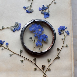 Pocket hug, forget me nots, love gift, flower keepsake, dried flowers, memorial gift, forgets me nots, loss gift, forever in my heart