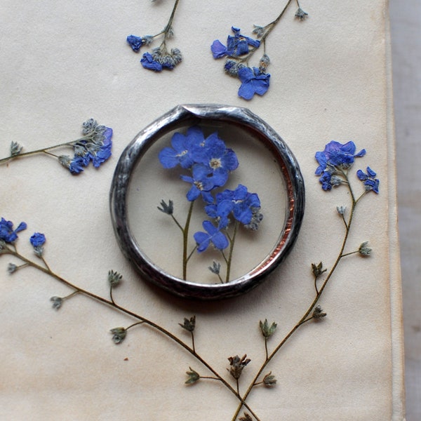 Pocket hug, forget me nots, love gift, flower keepsake, dried flowers, memorial gift, forgets me nots, loss gift, forever in my heart