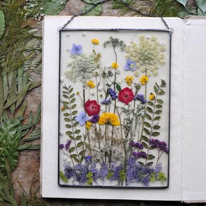 Pressed Flower Art: A4 Botanical Glass Decor