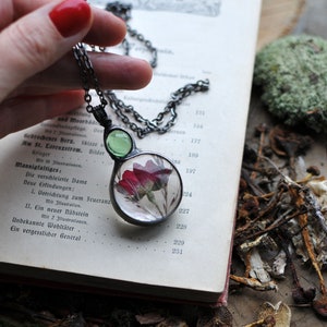 rose necklace, tiny rose necklace, cute rose, terrarium necklace, presed flower jewelry, bridesmaid necklace