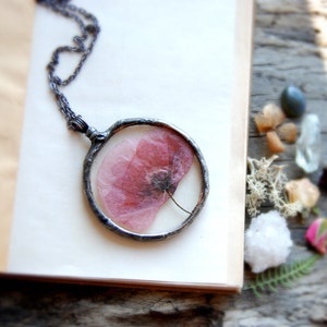 Beautiful round necklace, real poppy necklace, wedding necklace, terrarium necklace, bridesmaid necklace, poppy pedant, real flower jewelry