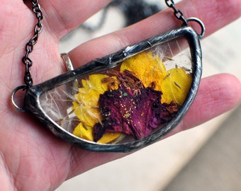 Pressed Flower Pendant Necklace, MARIAELA, Dried Flowers, gifr for mom, botanical jewelry