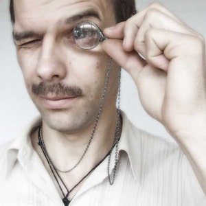 Magnifying Glass Necklace – Real Optical Lens Pendant – Functional Jewelry, Loupe Necklace, Vintage Style Gift for Book Lovers