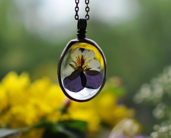 when to give girlfriend jewelry