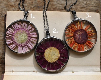Gerbera, Gerberas Necklace, Terrarium Jewelry, Botanical Necklace, Flower Jewelry, Pressed Flower Necklace, Real Gerberas