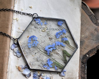 forget me nots, Stained Glass Frame, pressed flower frame, pressed plant frame, framed dried flowers, flower hanging, hanging glass decor