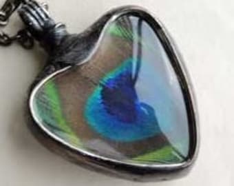 Collier coeur, collier terrarium, cadeaux pour les amoureux de la nature, collier coeur, pendentif en forme de coeur, pendentif plume de paon