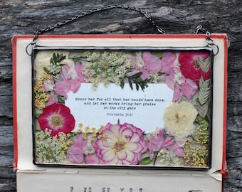 psalm, pressed flowers, pressed flower frame, decorations inspirational wall art,Bible Verse, Favorite Bible Verse, Bible verse sign