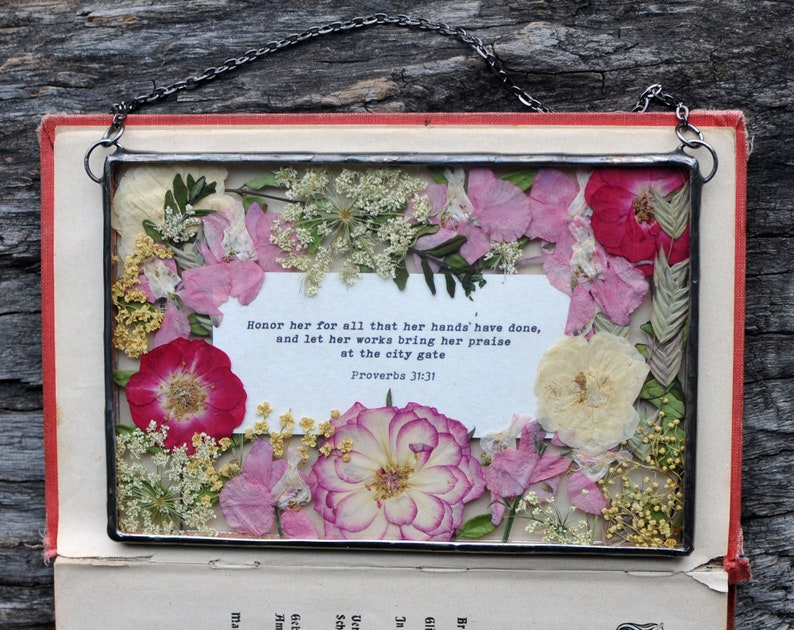 psalm, pressed flowers, pressed flower frame, decorations inspirational wall art,Bible Verse, Favorite Bible Verse, Bible verse sign image 1