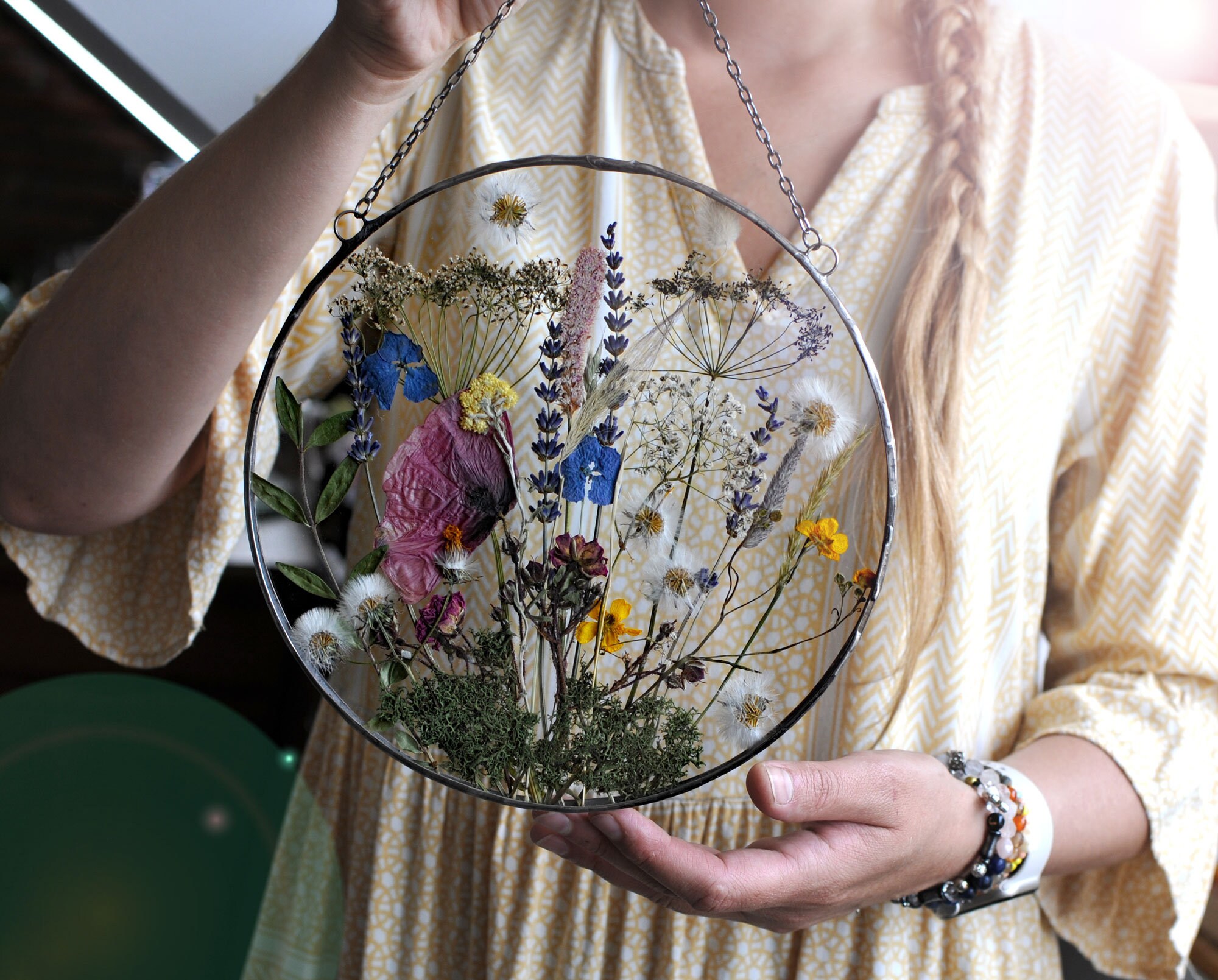 Circle Pressed Flowers, Large Pressed Flower, Pressed Flower Art, Floating  Frame, Pressed Flower Glass, Flower Wall, Office Decor, Boho 