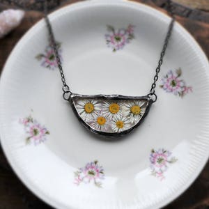 Daisy necklace, Terrarium Jewelry, my bridesmaid, bridesmaid proposal, friend necklace, fairytale gifts, pressed flower image 2