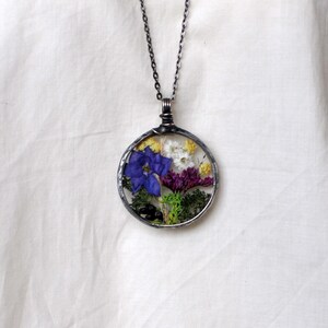 Terrarium Jewelry, Botanical Necklace, Flower Jewelry, Pressed Flower Necklace, Stained Glass Jewelry, MARIAELA image 6