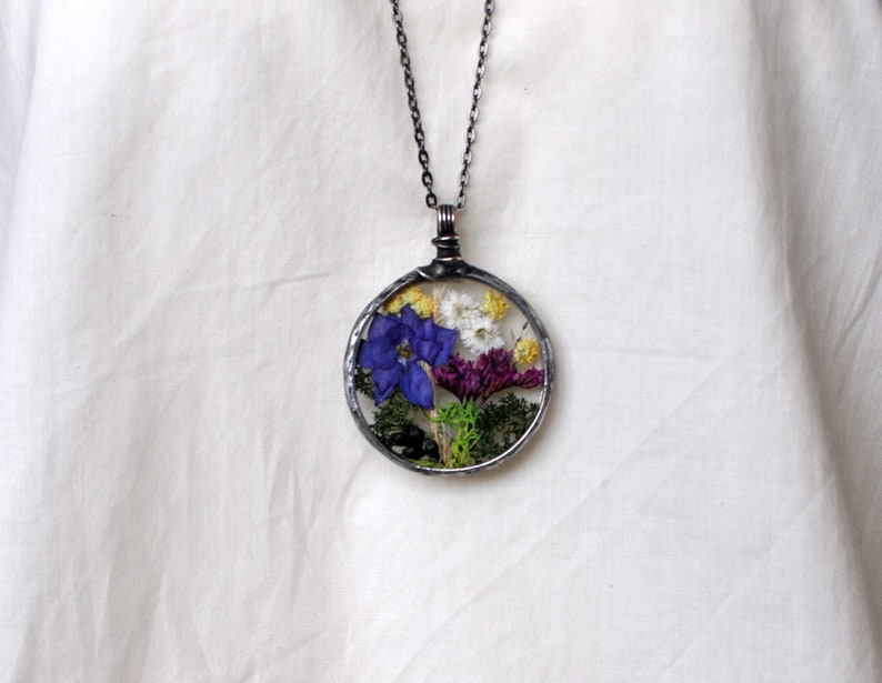 Terrarium Jewelry, Botanical Necklace, Flower Jewelry, Pressed Flower Necklace, Stained Glass Jewelry, MARIAELA image 6