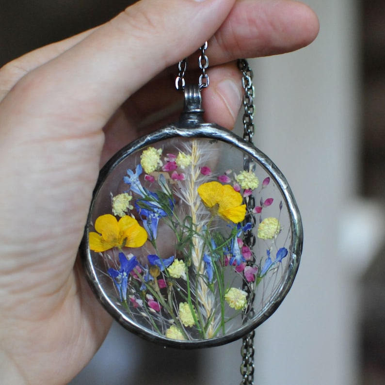 Terrarium Jewelry, Botanical Necklace, Flower Jewelry, Pressed Flower Necklace, Stained Glass Jewelry, MARIAELA, meadow pendant image 3