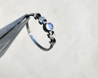 US 10.5 moonstone ring, moon phase ring, moon ring, moon cycle ring, celestial jewelry, moon shape, moon and stars, sterling silver