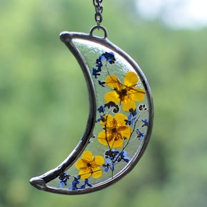 Stained Glass Crescent Moon Decor: Pressed Buttercup & Forget-Me-Nots