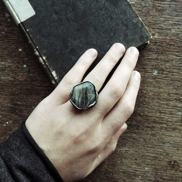 Labradorite ring, Cocktail Ring, Statement Ring, raw ring, raw stone, boho ring, nature