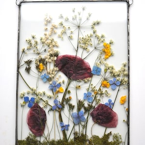 Pressed Flowers Art, Stained Glass, Art Ideas, Wall Art Ideas, Bedroom ...