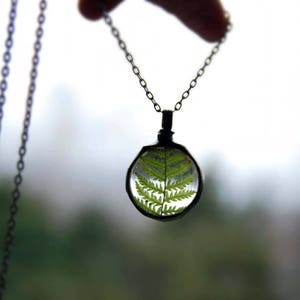 Real Fern Necklace – Pressed Flower Pendant, Botanical Glass Jewelry, Nature Inspired Gift