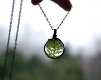 Real Fern Necklace – Pressed Flower Pendant, Botanical Glass Jewelry, Nature Inspired Gift