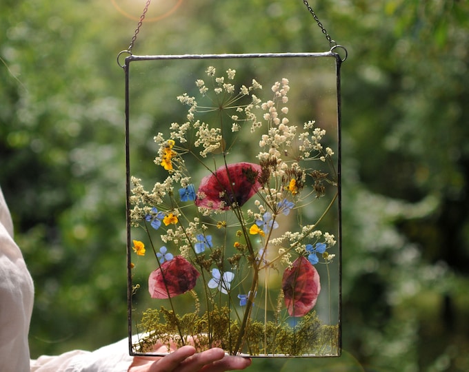 Pressed flowers Art, Stained Glass, Art Ideas, Wall Art Ideas, Bedroom ArtIdeas.FallWedding, Dried Flower Frame, Hanging Glass Decor