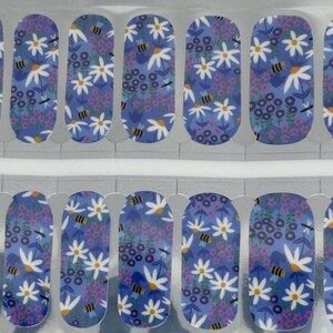 Bees with flowers / Nail Stickers / Nail Strips / Nail Polish Strips