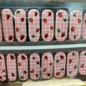 Strawberries Nail Wraps / Nail Stickers / Nail Strips / Nail Polish Strips