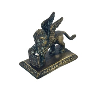 Antique Lion Figurine, Small Winged Lion of St Mark Venice Italy, Vintage Lion Paperweight, Winged Lion Office Statue, Grand Tour Piece