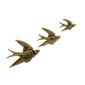 Vintage Brass Bird Wall Hanging, Brass Swallow Ornament, Graduated Bird Wall Decor, Swift, Bird Wall Plaque, Retro Flying Wall Birds image 1