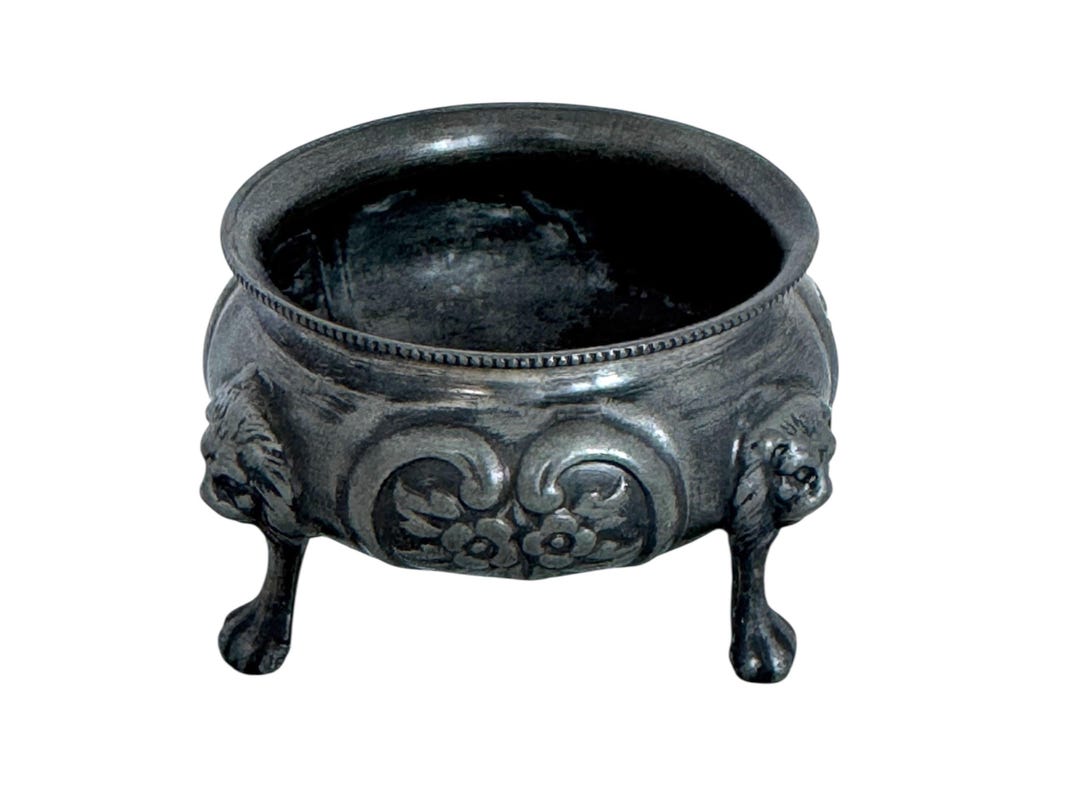 Antique Pewter Cauldron: Lion Feet Wiccan Altar Bowl - Etsy