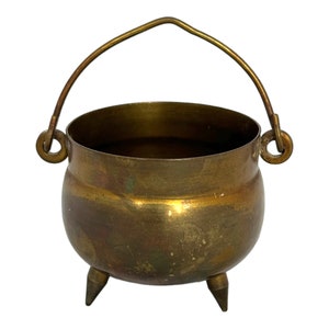 Vintage Witches Cauldron, Small Brass Cauldron, Witchcraft Tools, Incense Burner, Wiccan Altar, Pagan Spell Cauldron, Travel Alter Cauldron