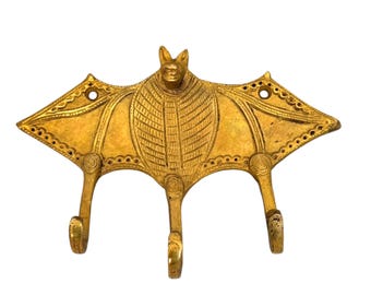 Brass Bat Key Hanger: Witchy Gothic Home Decor, Jewellery Wall Organiser