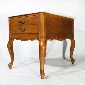 Vintage Franse landelijke lade Portugese stenen top houten bijzettafeltje