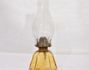 Vintage Amber Glass American eagle Liberty bell Kerosine Oil Lamp Hurricane shade