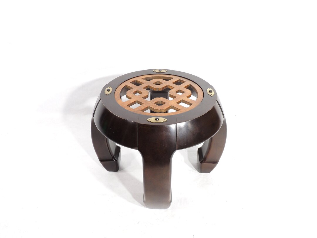 20th Century Gordon's Furniture Johnson City Oriental Collection Side