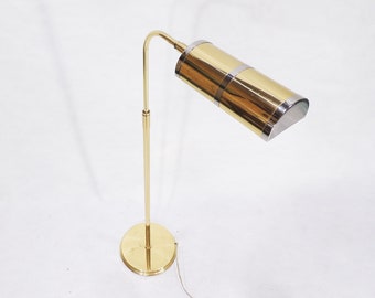 Handsome Frederick Cooper Mahogany Barley Twist Floor Lamp with