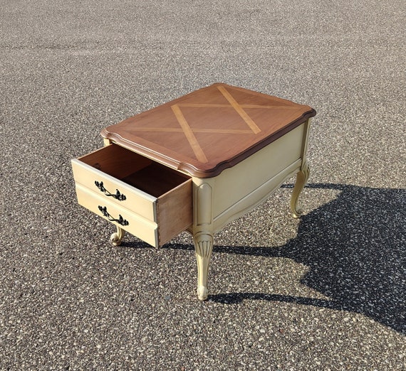 BASSETT FURNITURE バセットファニチャー サイドテーブル Vintage Bassett Industries French Provincial Style Side Table - Etsy