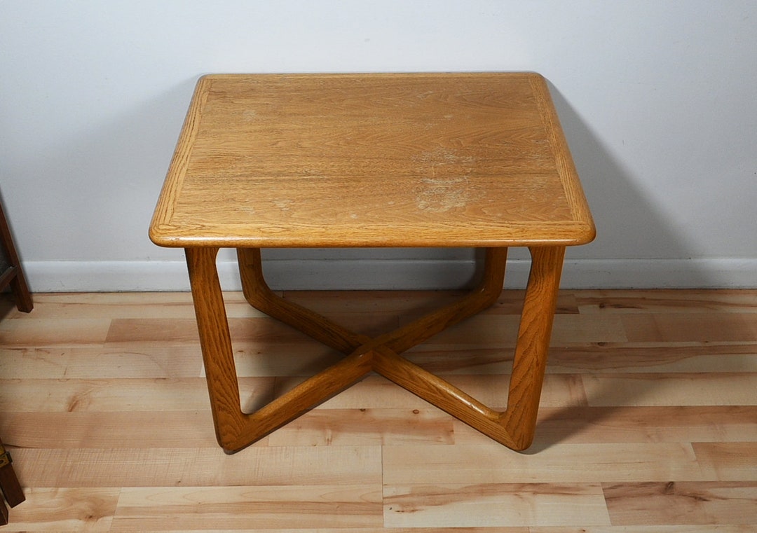 Vintage Mid Century Modern LANE Altavista Walnut Finish Side End
