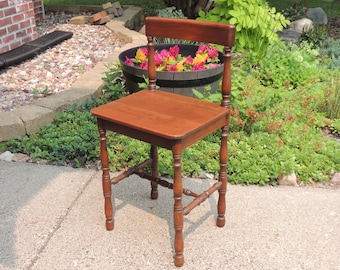 Mini taburete vintage de madera maciza de Imperial Furniture Co.