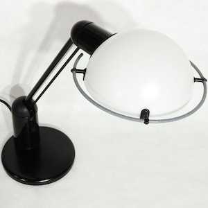 Postmodern Deta!ls D Lyra Desk Table Lamp