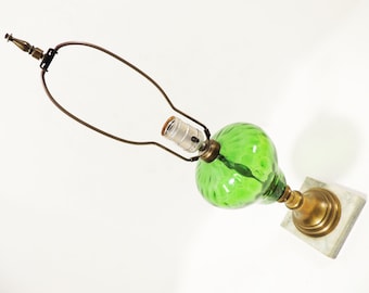 SKU 218600 VT-7405 V-TAC Lampada LED Da Tavolo Quadrata 4W Multifunzione 3 In 1 Con Caricatore Wireless Colore Nero