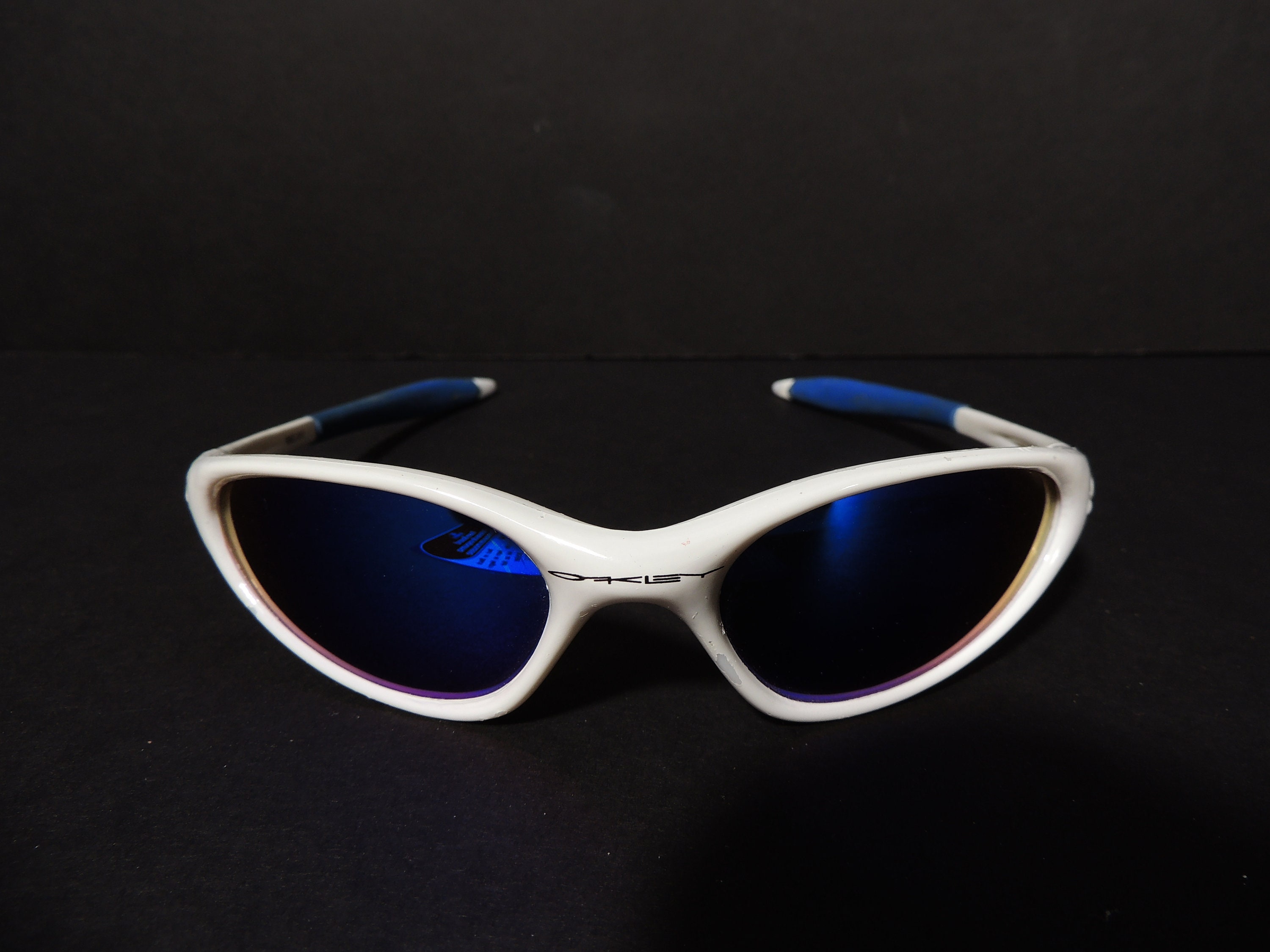 For Sale - Minute Pearl Blue/Black Iridium | Oakley Forum