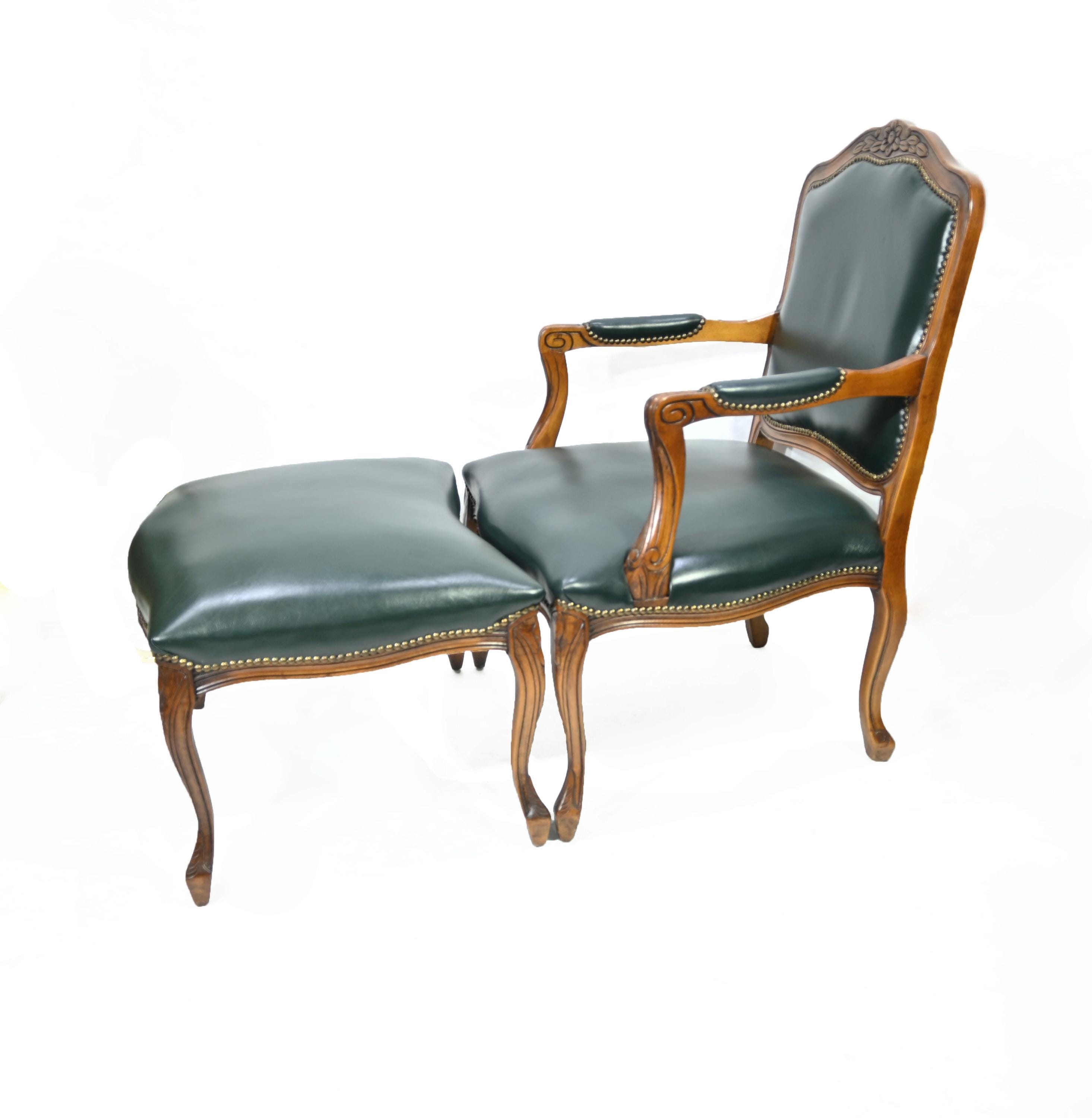 Vintage French Provincial LOUIS Xv-style Carved Wood Hall Armchair