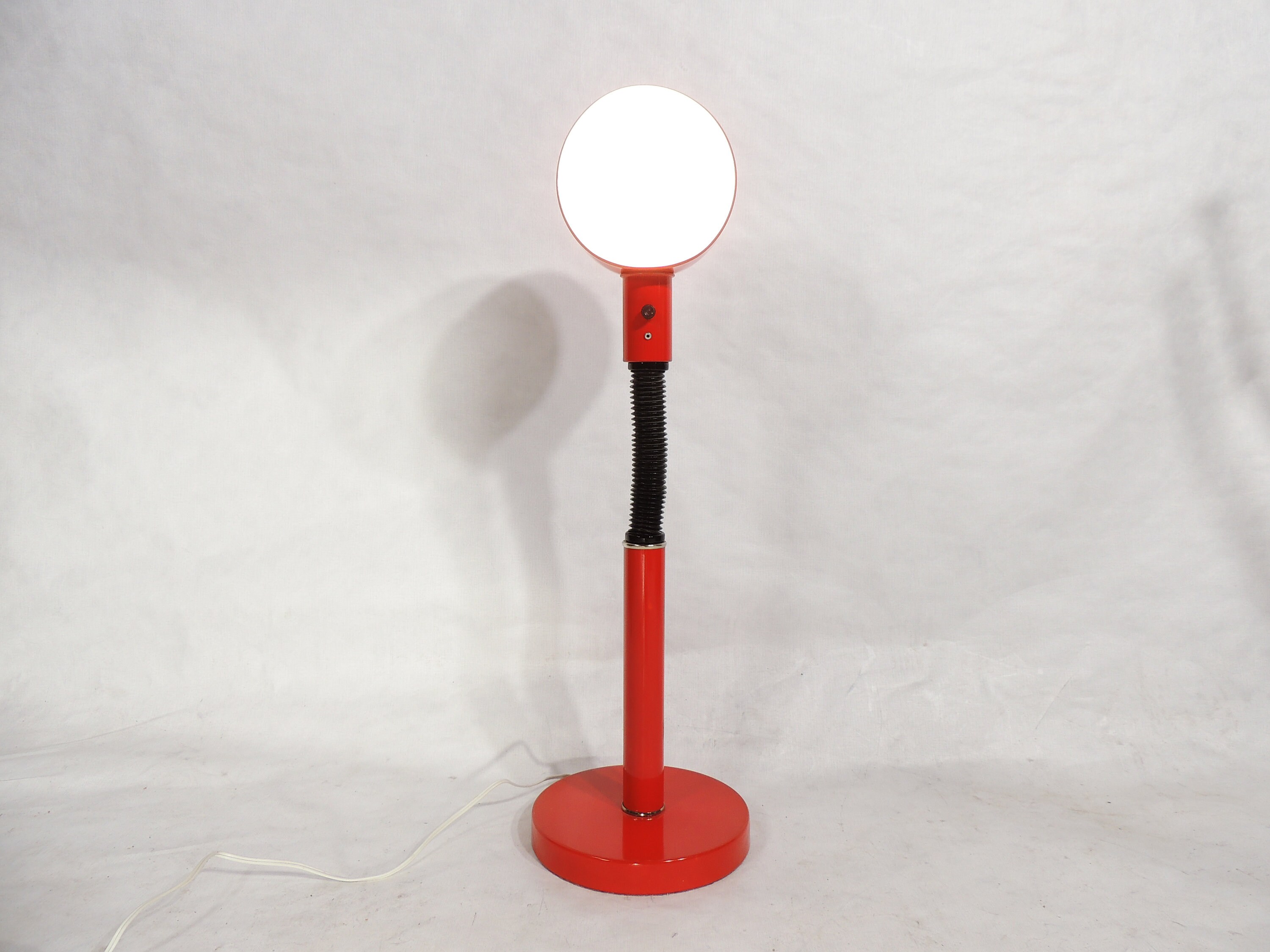Vintage Modernist Metal Adjustable Gooseneck Flex Red Desk Table Lamp by  Alsy 