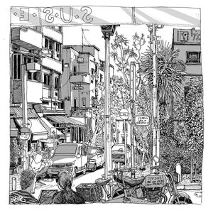 Puede incluir: Una ilustración en blanco y negro de una escena callejera en una ciudad. La imagen muestra una calle con edificios a ambos lados, una parada de autobús y varios coches aparcados. Hay árboles y plantas que crecen a lo largo de la calle. El texto "S.U.S.E" es visible en un cartel sobre la calle.