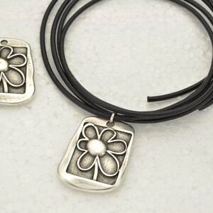 Daisy Pendant/Charm - Antique Silver -  Qty. 1 - Pendants - Charms - Statement Pendant