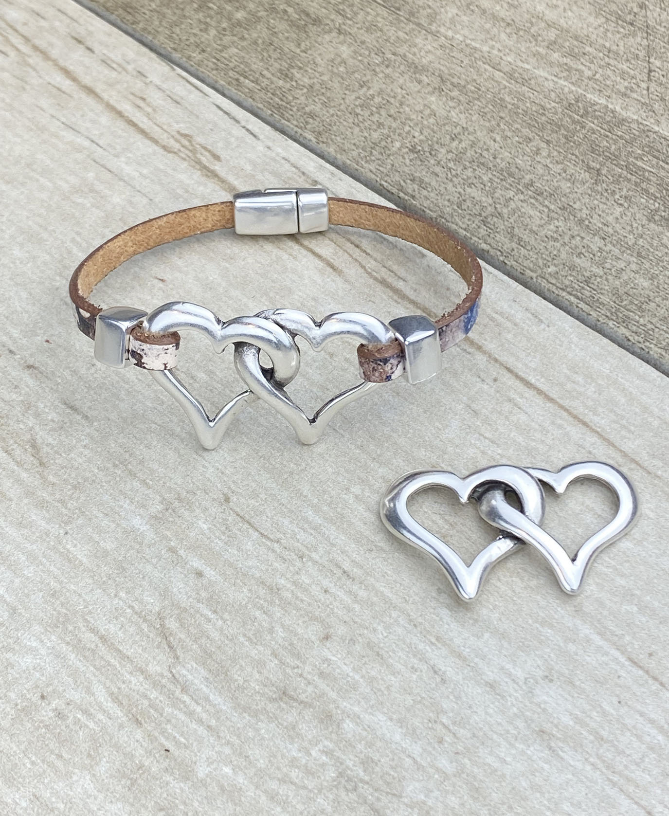 ブレスレット Wavy Heart Leather Cord Bracelet #5959 ブレスレット Wavy Heart Leather Cord Bracelet #5959